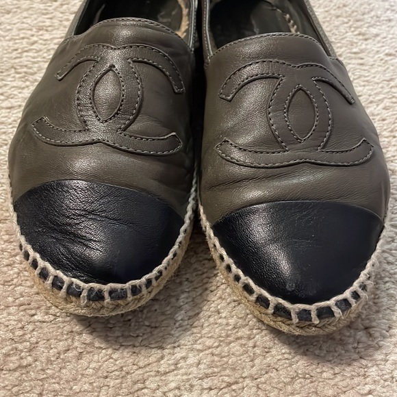 Authentic Chanel leather espadrilles, size 37 - Picture 4 of 11